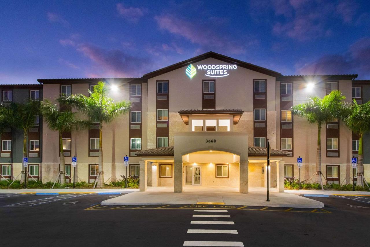 Woodspring Suites Miramar Exterior photo